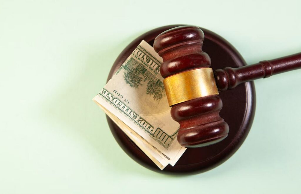 money and legal gavel court